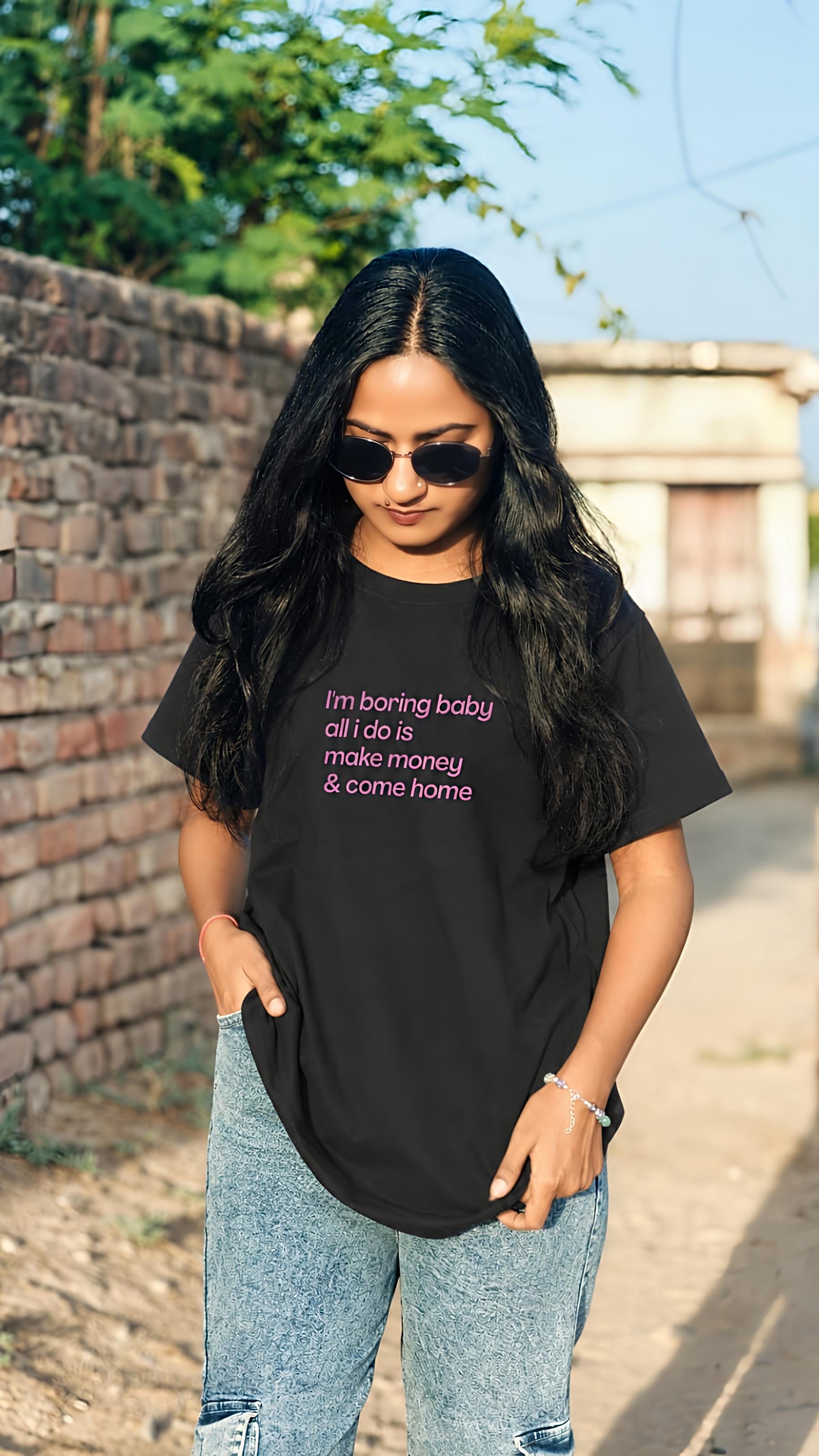Boring Baby – Women’s Minimal Oversized T-Shirt